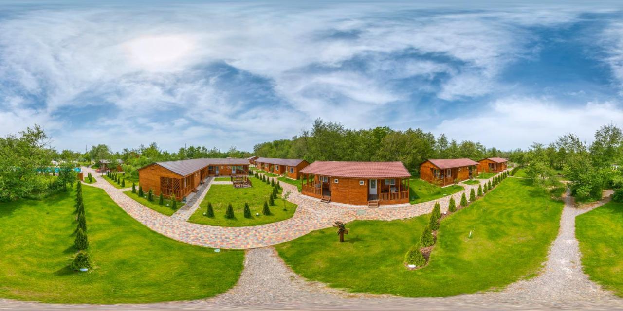 Liman Park Eco Hotel Stara Zbur'yivka Exteriér fotografie