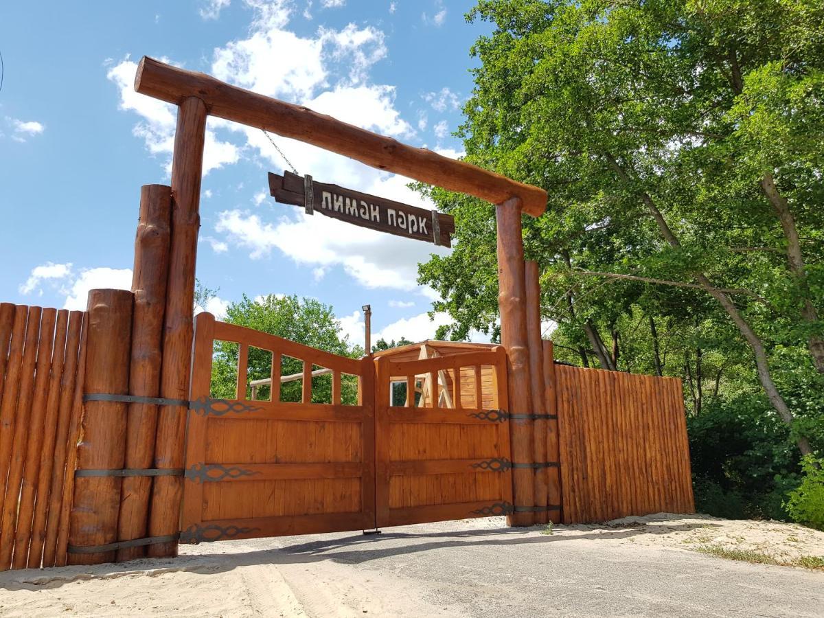 Liman Park Eco Hotel Stara Zbur'yivka Exteriér fotografie